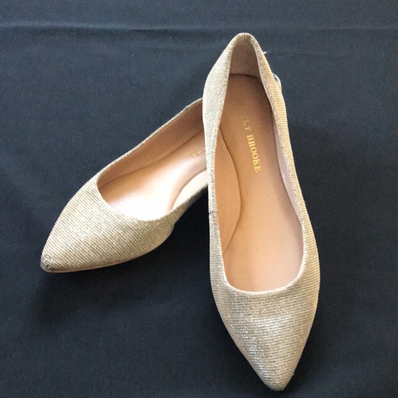 Audrey Brooke shoes size 8 golden textile flats - Picture 2 of 3